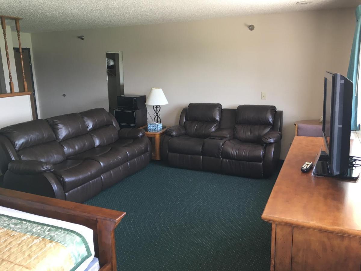 Cassville Four Seasons Inn & Suites Kültér fotó