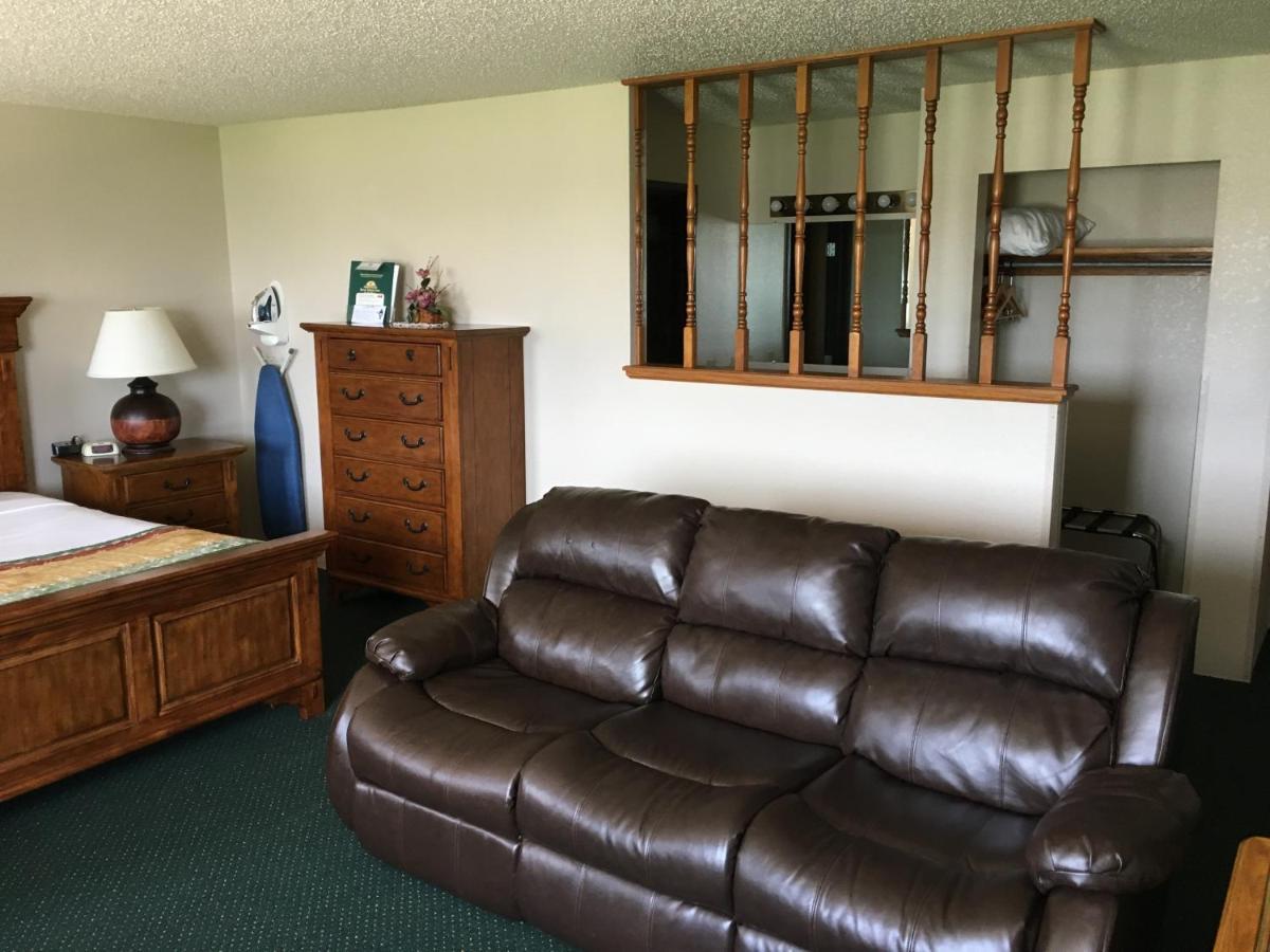 Cassville Four Seasons Inn & Suites Kültér fotó